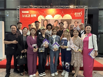 合影2.jpg